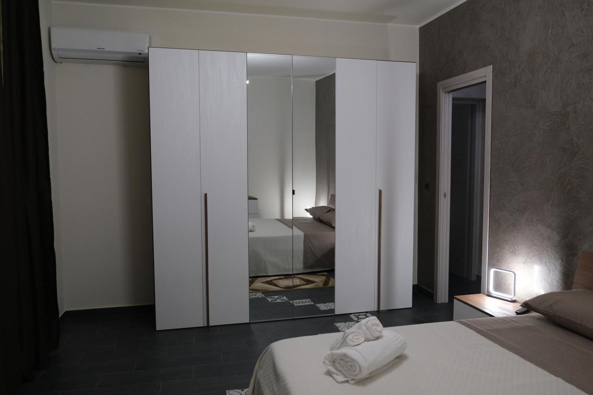 Sweet House Melania Apartment Catania Exterior photo